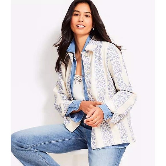 LOFT Jackets & Blazers - LOFT Embroidered Floral Utility Jacket Womens Medium Cream Blue Cotton Excellent